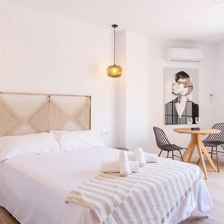 Apartment Carihuela Beach Malaga Torremolinos Dış mekan fotoğraf
